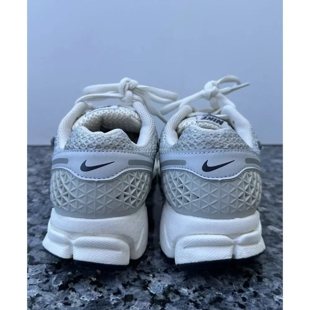 Used Nike Zoom Vomero 5 Women's Size 8 Photon Dust/Chrome-Gridiron FD0884-025